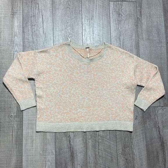 Free People Sweaters - Free People XS Leopard‎ Print Cotton Alpaca Sweater Ivory Peach